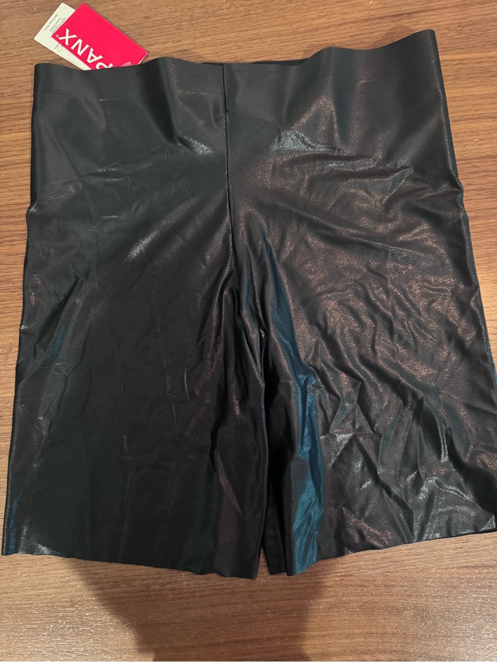 SPANX Black LuxeShine Mid-Thigh Shaping Short NWT - Picture 3 of 8